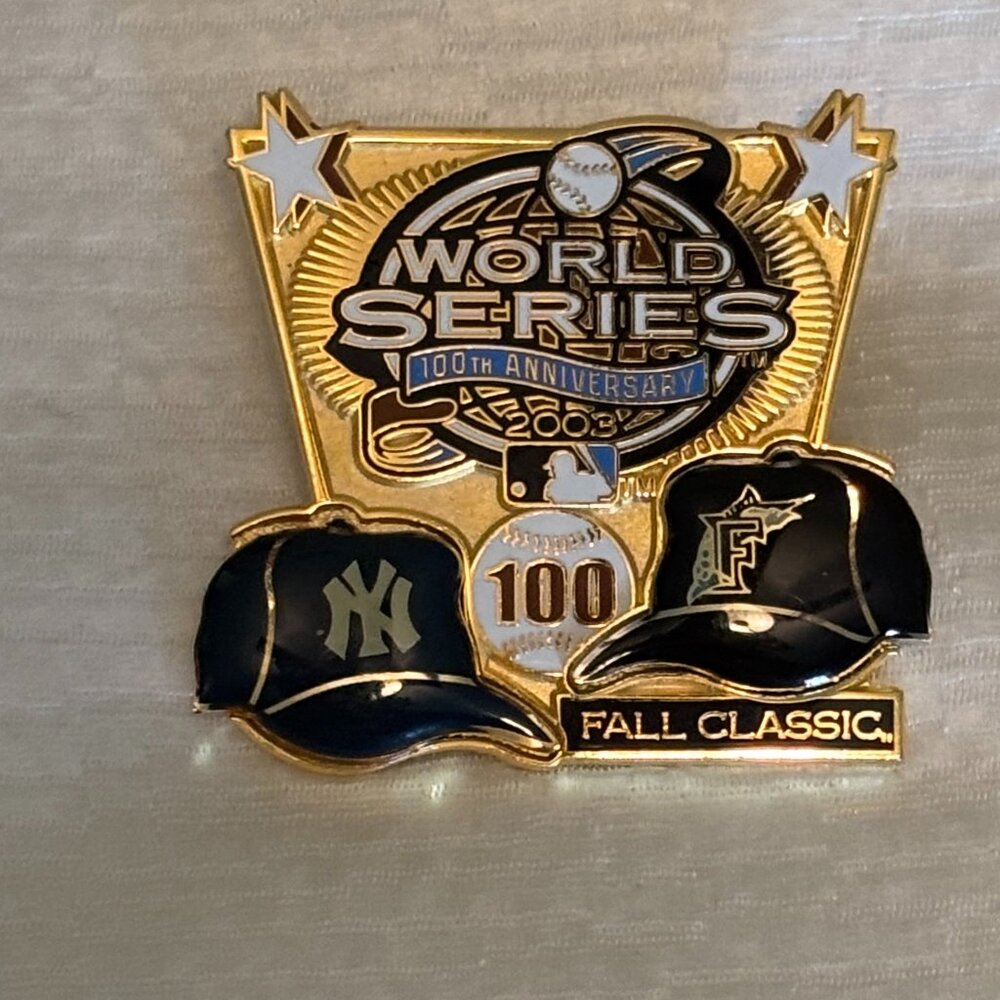 2003 World Series pin 03 ws champs